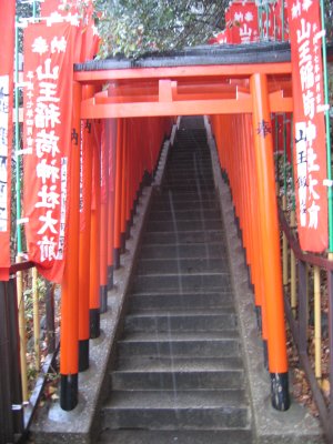 雪の日枝山王神社　稲荷参道